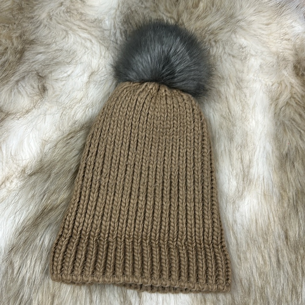 Hat Attack with Removable Pom Pom - Picture 5 of 5